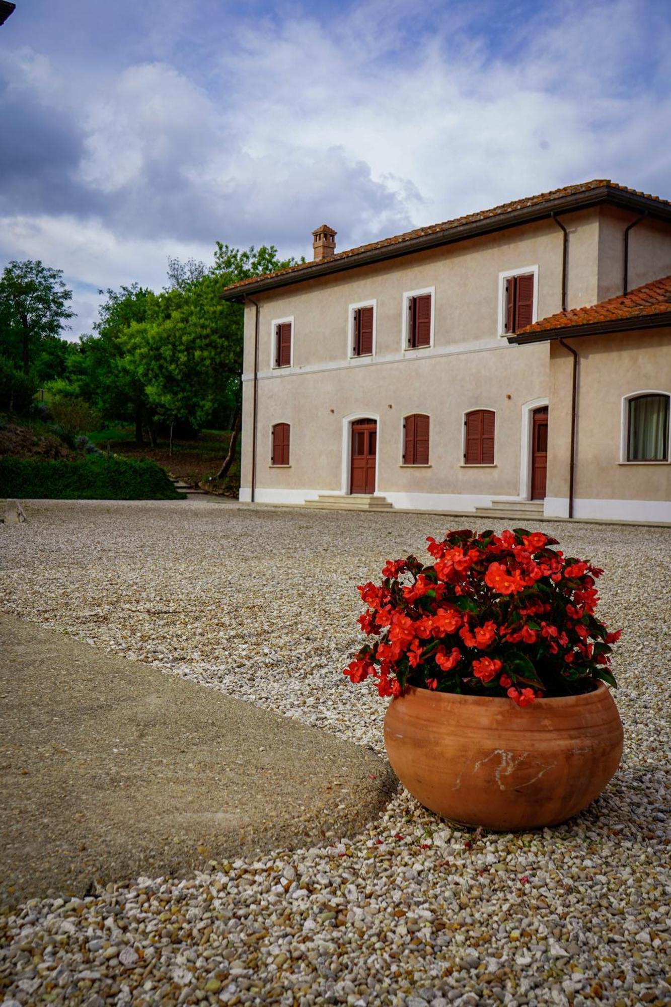 Borgo Pallavicini Mori Rome Luaran gambar