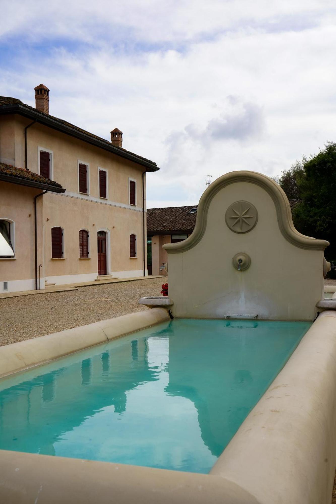 Borgo Pallavicini Mori Rome Luaran gambar
