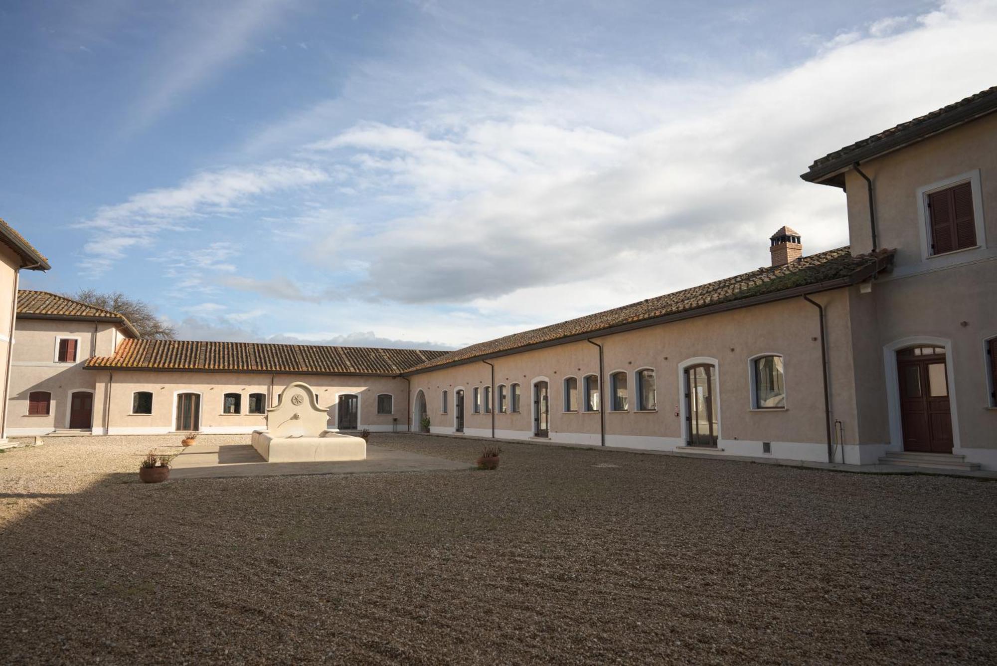 Borgo Pallavicini Mori Rome Luaran gambar