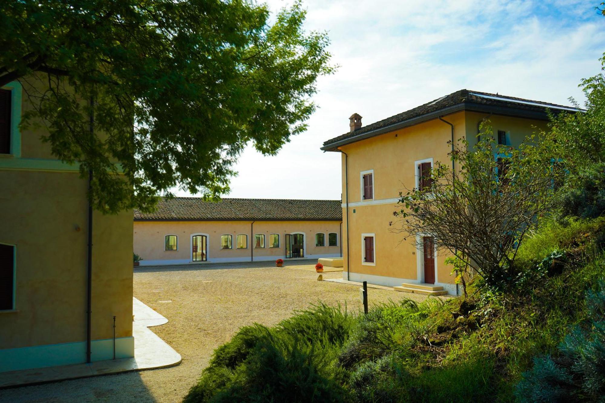 Borgo Pallavicini Mori Rome Luaran gambar